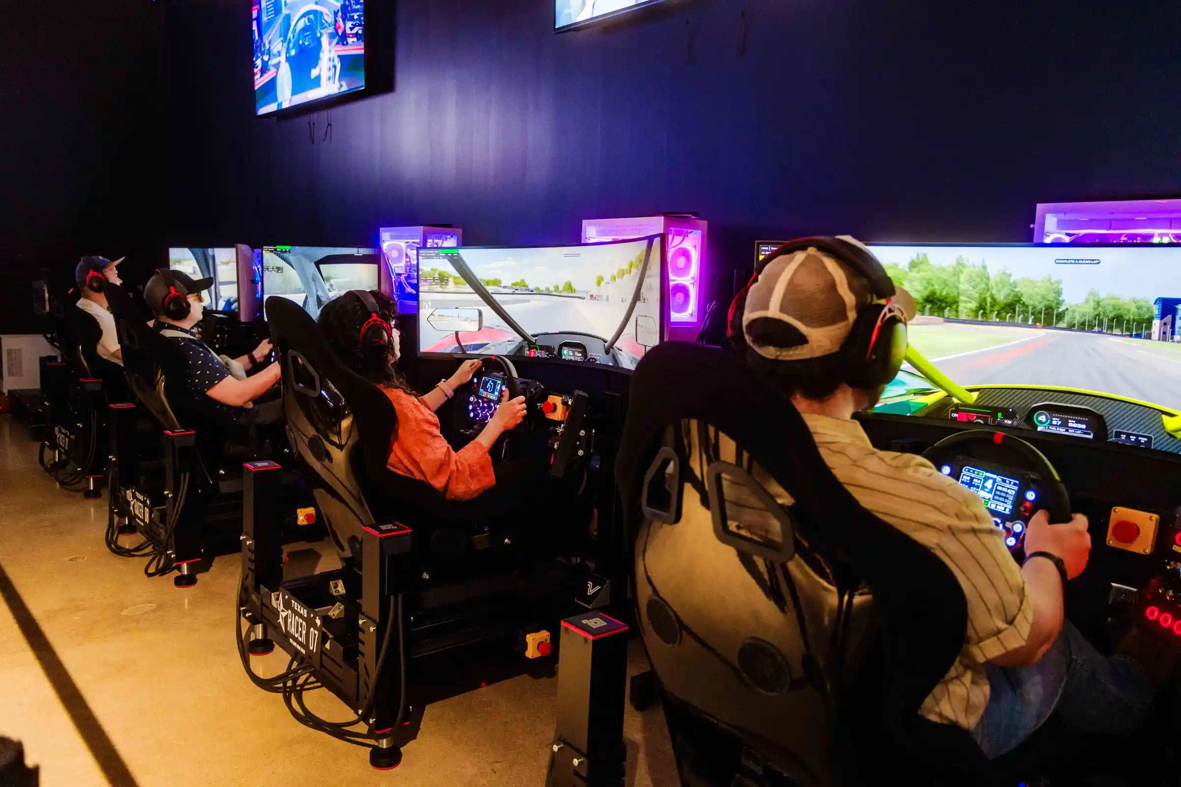 Business Solutions for Sim Racing Centers – Lovely Sim Racing